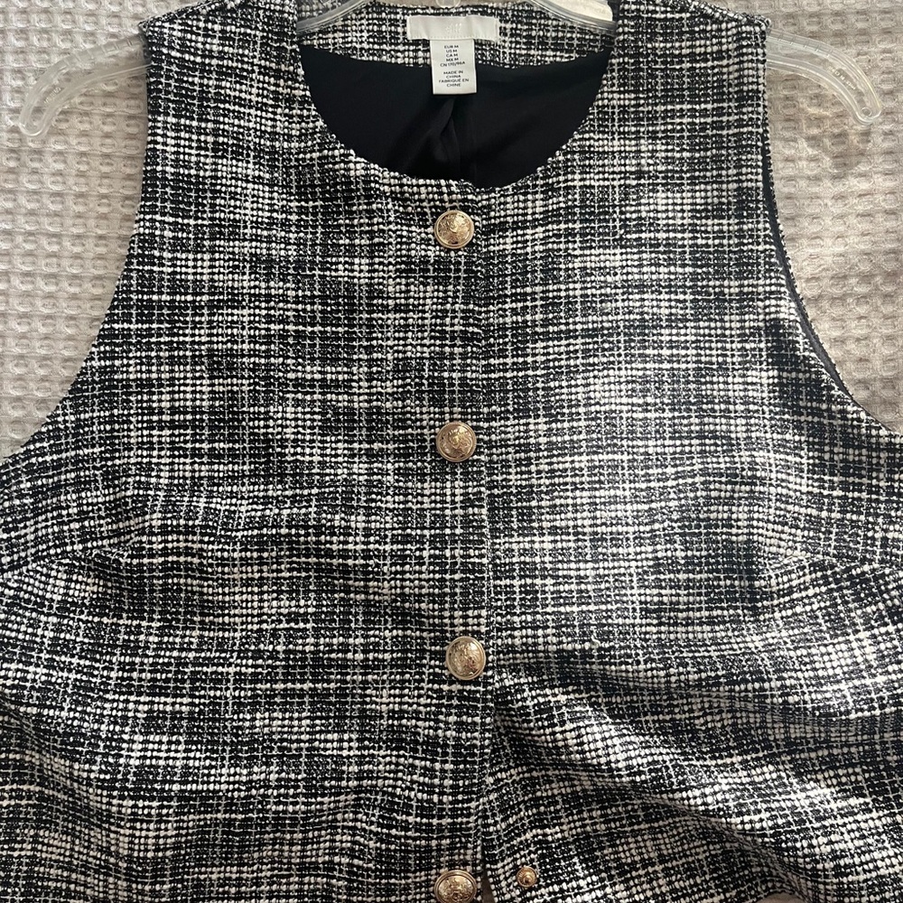 H&M Black and White Tweed Sleeveless Top